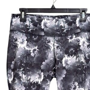 Danskin Now Capri Leggings Womens 8 Gray Floral Dri-More Athletic Activewear